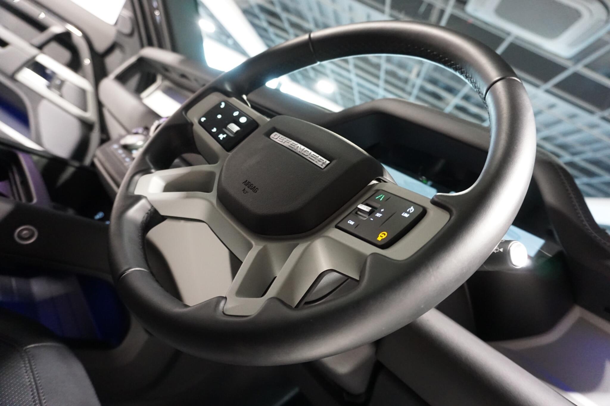 Land Rover Defender 110 2.0 P400e 15.4kWh XS Edition SUV 5dr Petrol Plug-in Hybrid Auto 4WD Euro 6 (s/s) (404 ps)